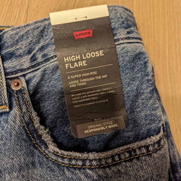 Women's Blue Jeans High Loose Flare - Picture 6 of 9